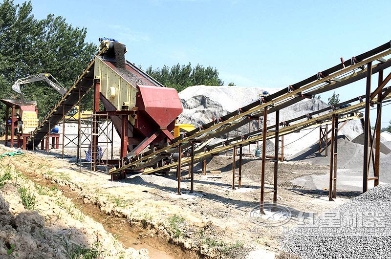 石灰石破碎生產線現(xiàn)場